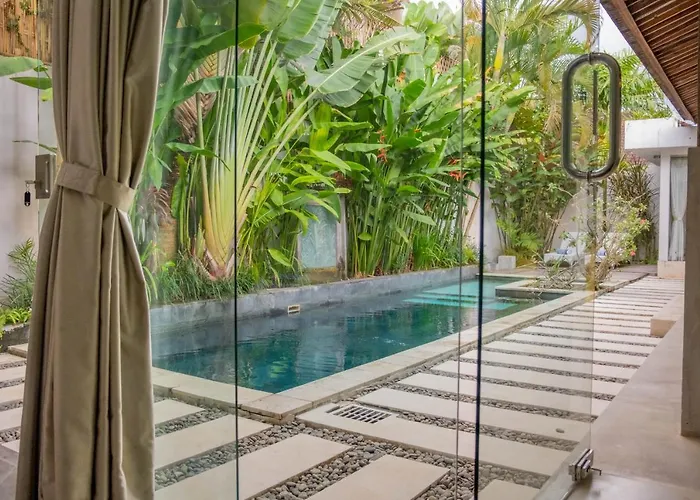 Marie Clare Seminyak (Bali)